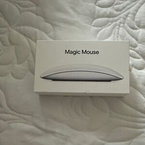 Apple Magic Mouse in White